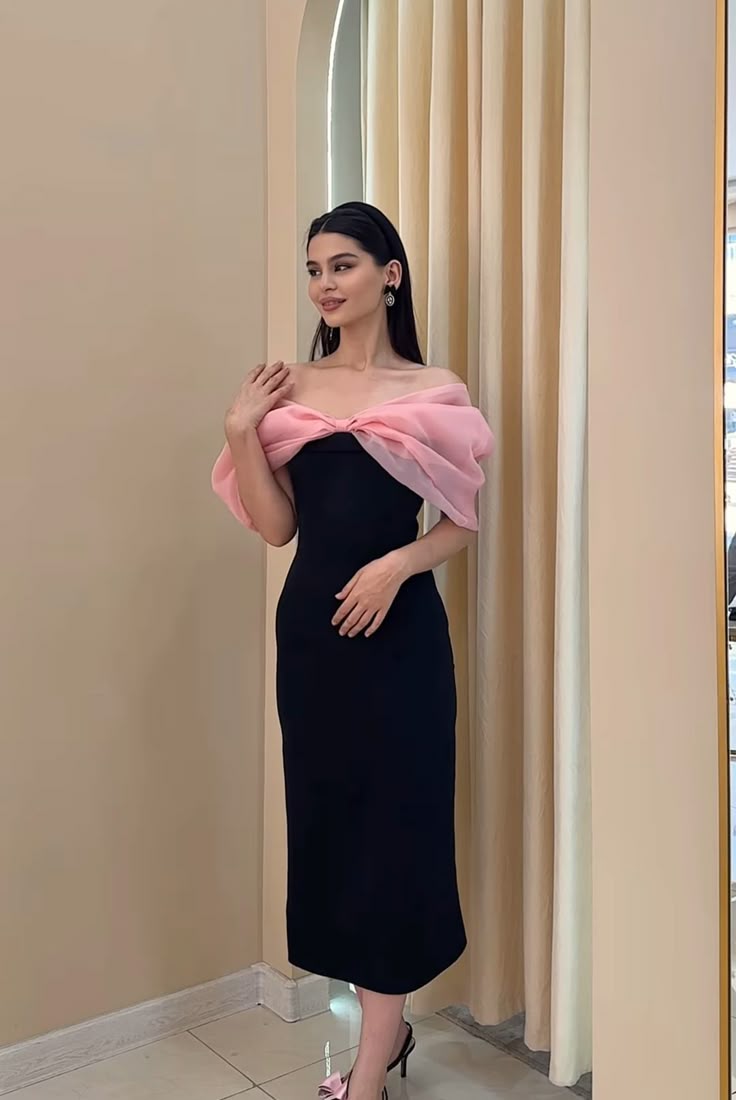 Alia Off Shoulder Midi Dress